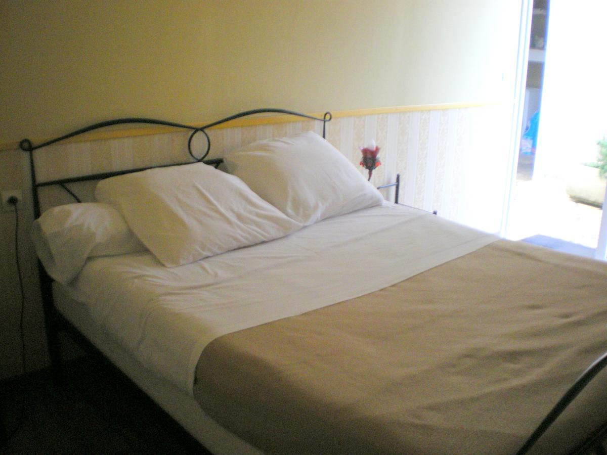 Hotel Le Cargo Рошфор Екстер'єр фото